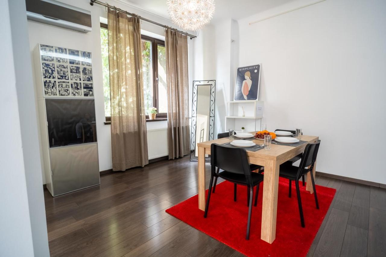 Cozy & Spacious Flat Near Victoriei Square Boekarest Buitenkant foto